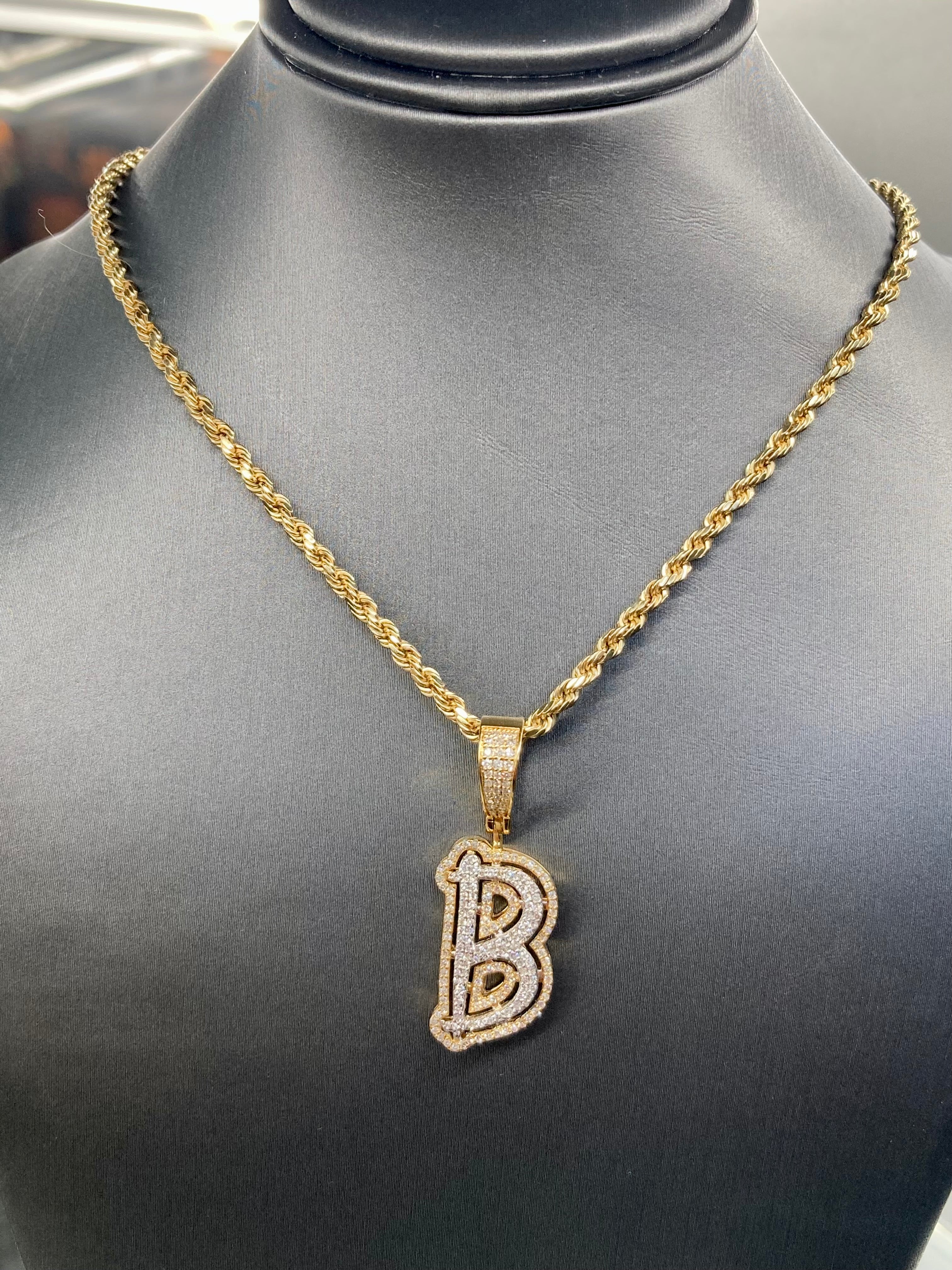 10KY  Diamond pendant