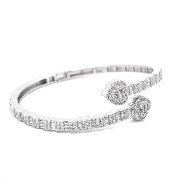 VVS Moissanite Baguette Heart bracelet