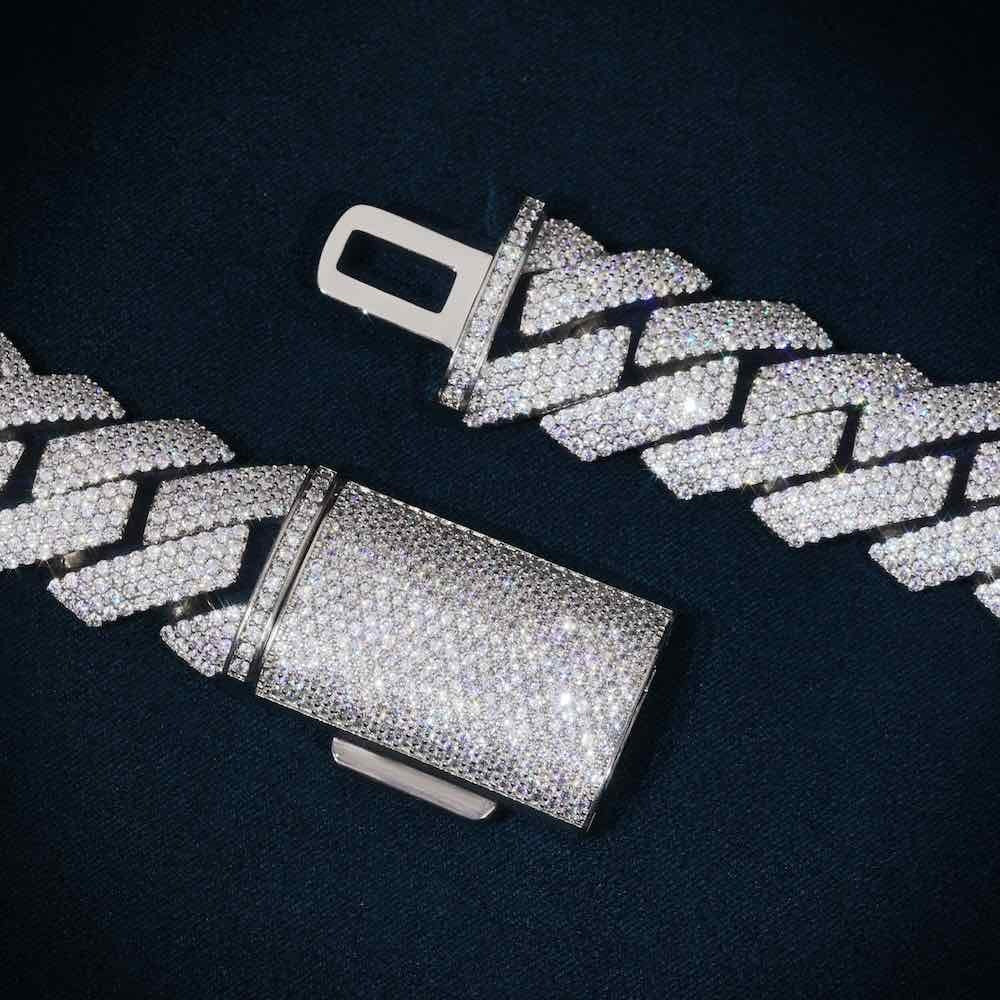 Moissanite Cuban Link Chain (ALL SIZES)